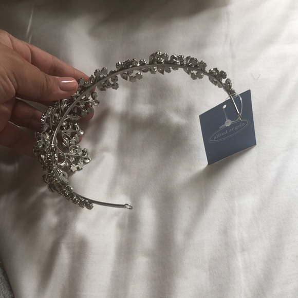 Bridal Rhinestone Headband - Picture 4 of 6